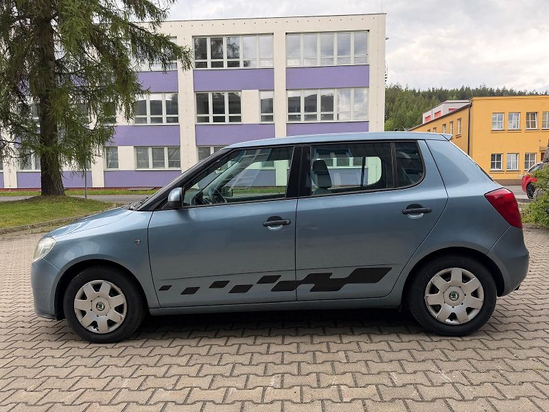 Škoda Fabia 1,2 HTP / po rozvodech /  - fotka 2 z 23