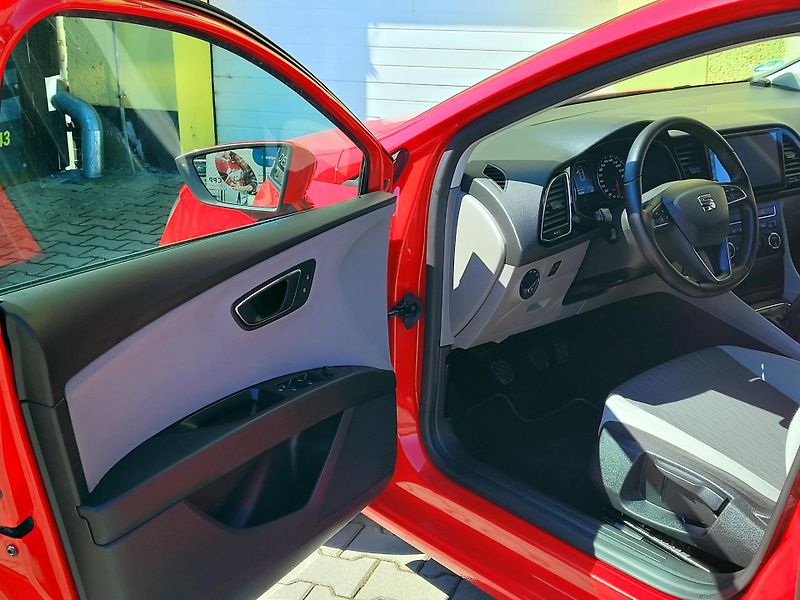 Seat Leon 1,2TSi Style po SERVISE - fotka 28 z 49