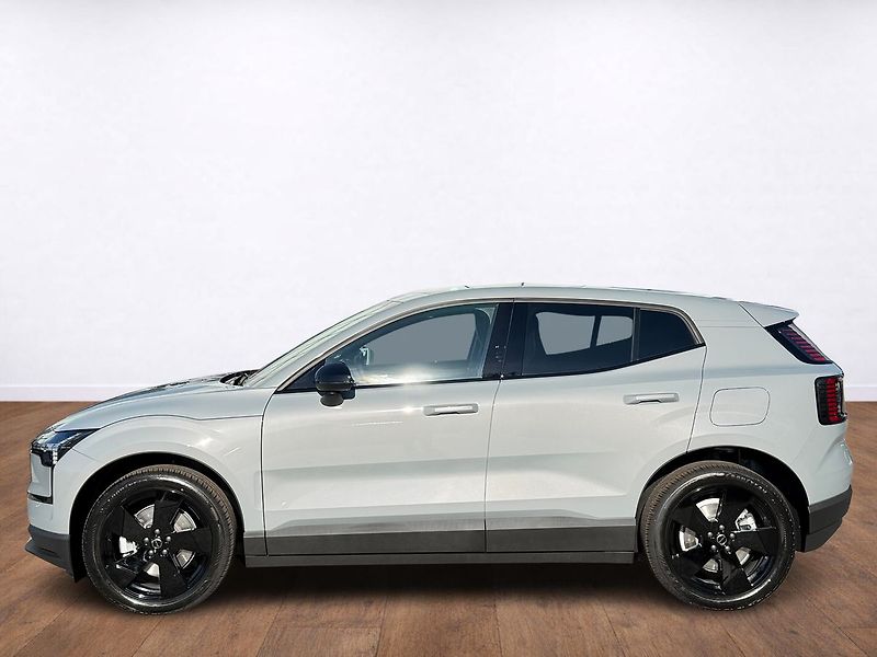 Volvo EX30 (2026) PLUS, BLACK EDITION P5, FULL L - fotka 2 z 21