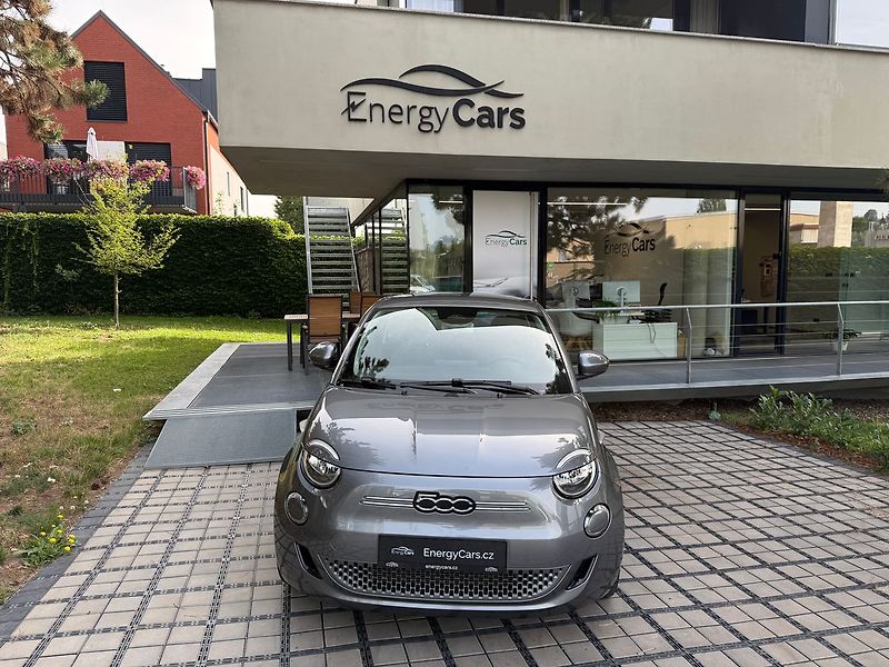 Fiat 500 ICON 42 kWh Kamera - fotka 2 z 35