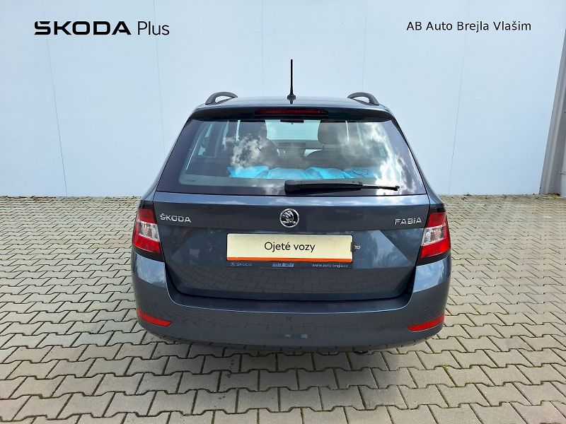 Škoda Fabia (2019) COMBI / 1.0 MPI / 55 kW / Ambi - fotka 9 z 31
