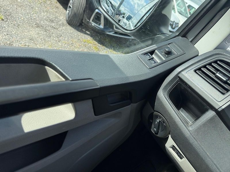 Volkswagen Transporter (2019) 2.0TDI 75kW CZ DPH - fotka 11 z 11