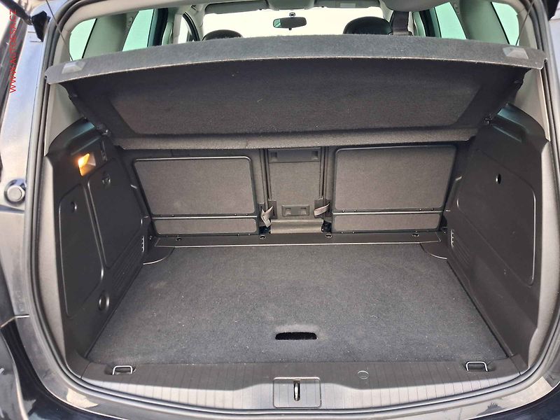 Opel Meriva (2011) 1.4i, ČR, AC, tempo, park - fotka 7 z 17