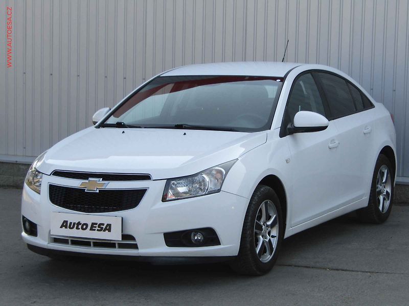 Chevrolet Cruze (2012) 1.6 16V, ČR, AC, temp - fotka 3 z 16