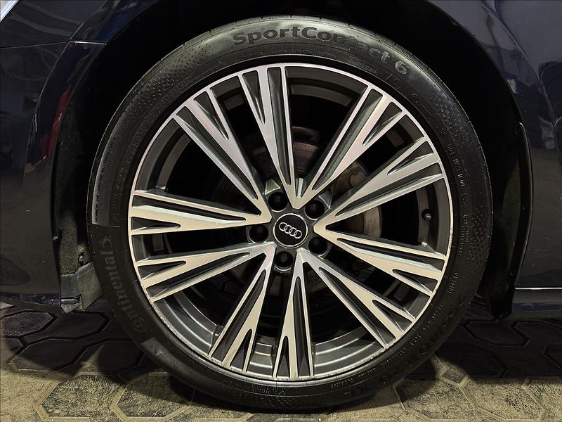 Audi A6 40TDI Q S-LINE HD MATRIX LED - fotka 40 z 42