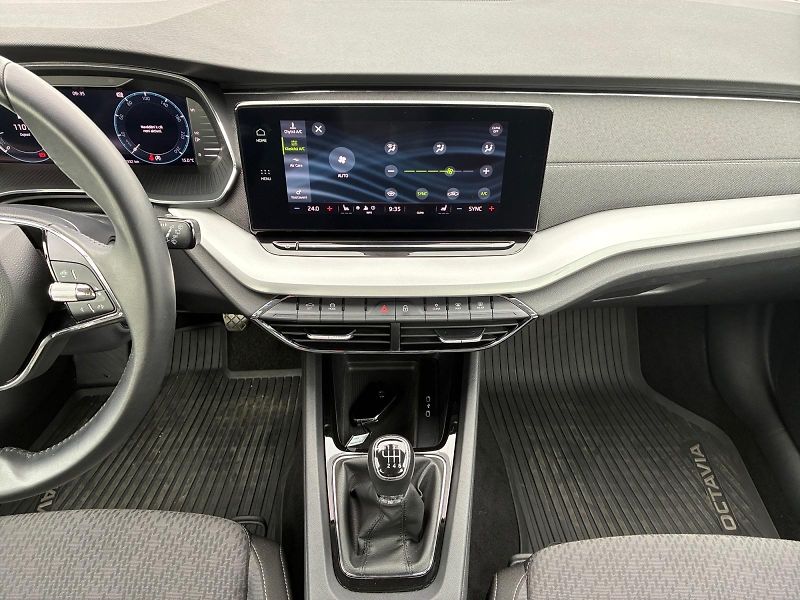 Škoda Octavia (2023) STYLE 1.5TSI 110kW CZ DPH - fotka 10 z 11