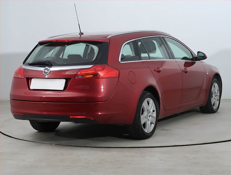 Opel Insignia (2009) 2.0 CDTI, po STK, oblíbený vůz - fotka 5 z 20