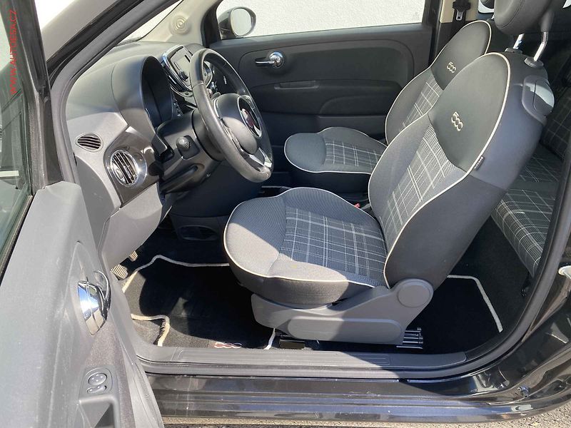 Fiat 500 (2015) 0.9T, Lounge, panor - fotka 9 z 14