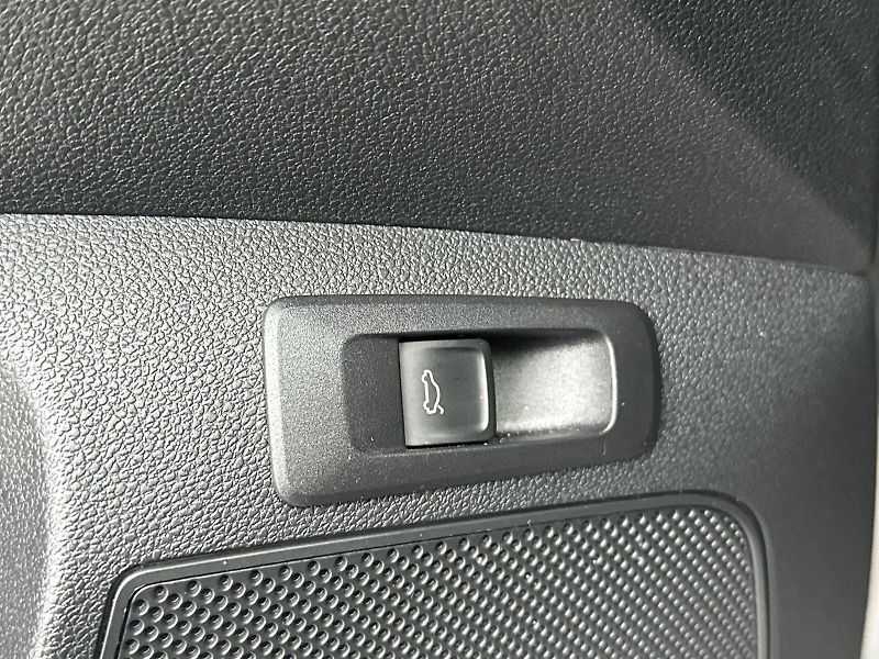 Škoda Karoq (2025) 2.0 TDI 4x4 DSG Sportline - fotka 20 z 33