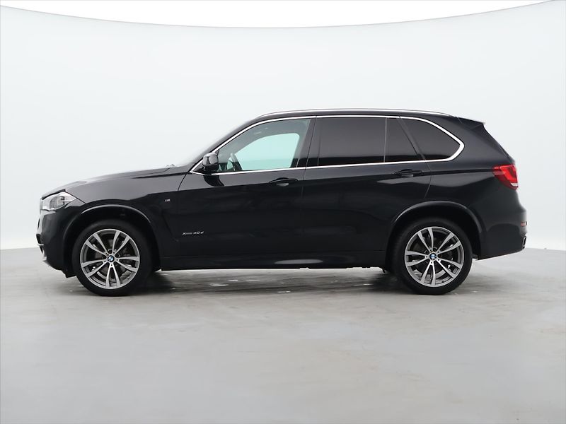 BMW X5 3,0 40d 230kW xDrive M-Paket C - fotka 4 z 32
