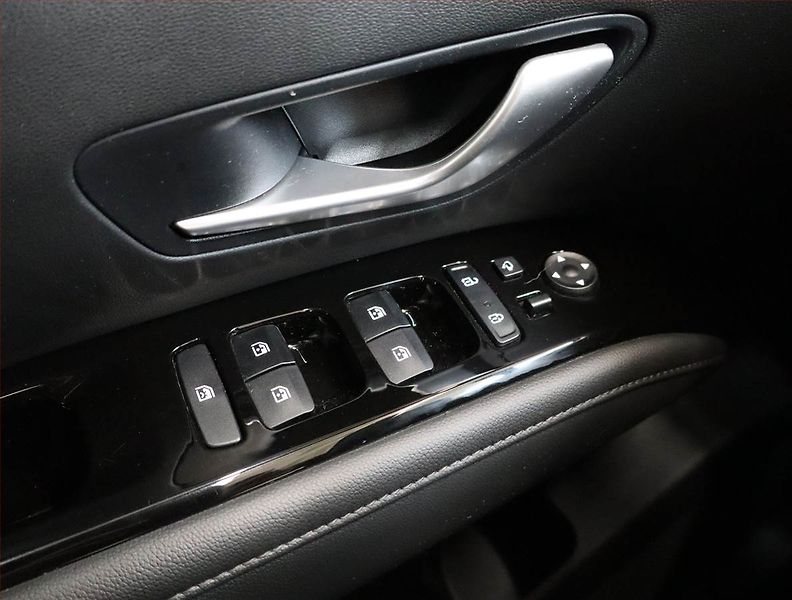 Hyundai Tucson (2023) 1.6 T-GDI - fotka 23 z 26