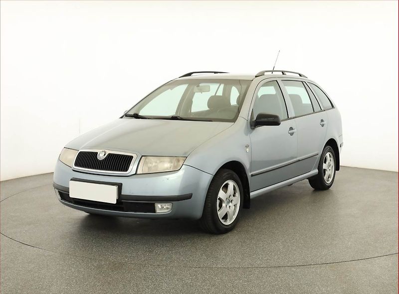 Škoda Fabia (2002) Elegance 1.4 16V, Klima - fotka 2 z 13