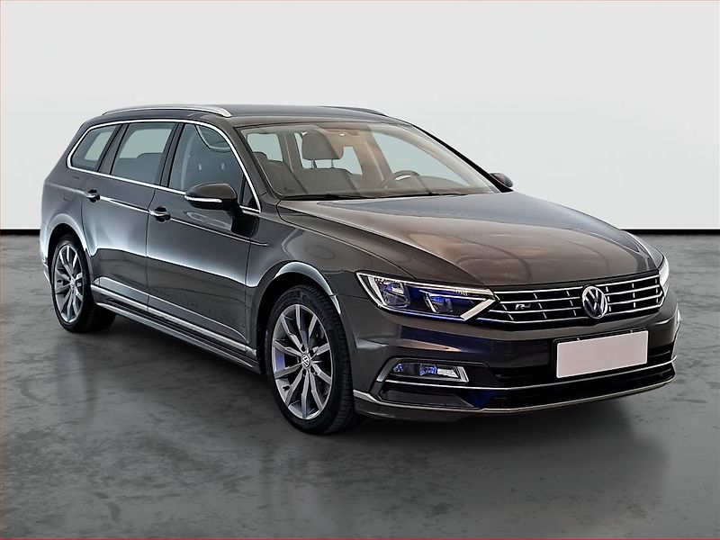 Volkswagen Passat (2018) R-Line 2.0 TDI, Automat, ČR - fotografie inzerátu