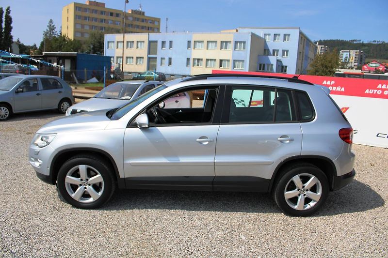 Volkswagen Tiguan (2010) REZERVACE - fotka 4 z 15