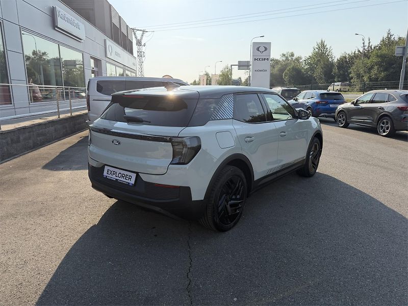 Ford Explorer Collection, SUV, 77 kWh PRODLO - fotka 3 z 23