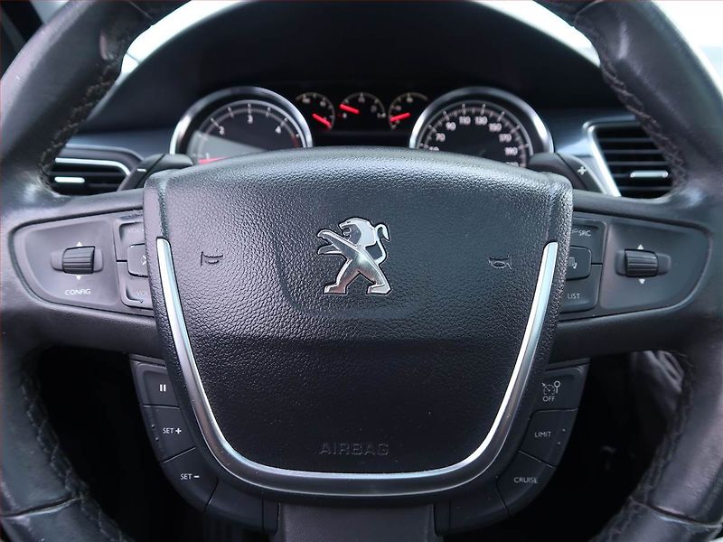 Peugeot 508 (2013) 2.0 HDi, Automat, Navi - fotka 17 z 18