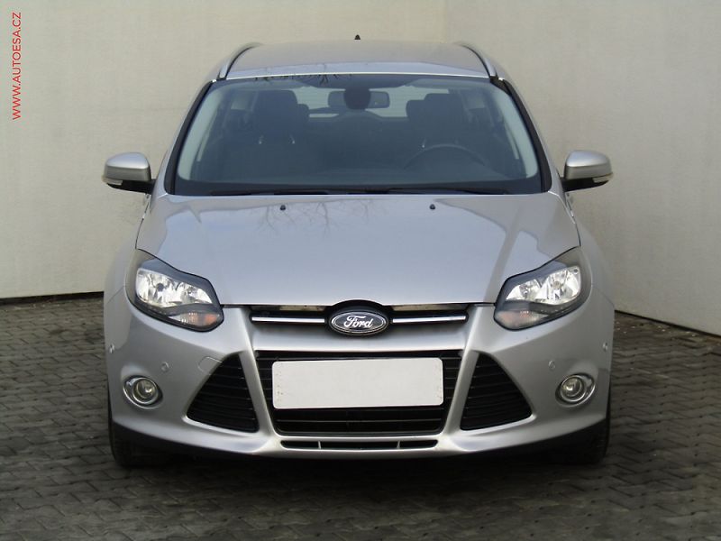 Ford Focus (2011) 1.6 TDCi, autoAC - fotka 2 z 3