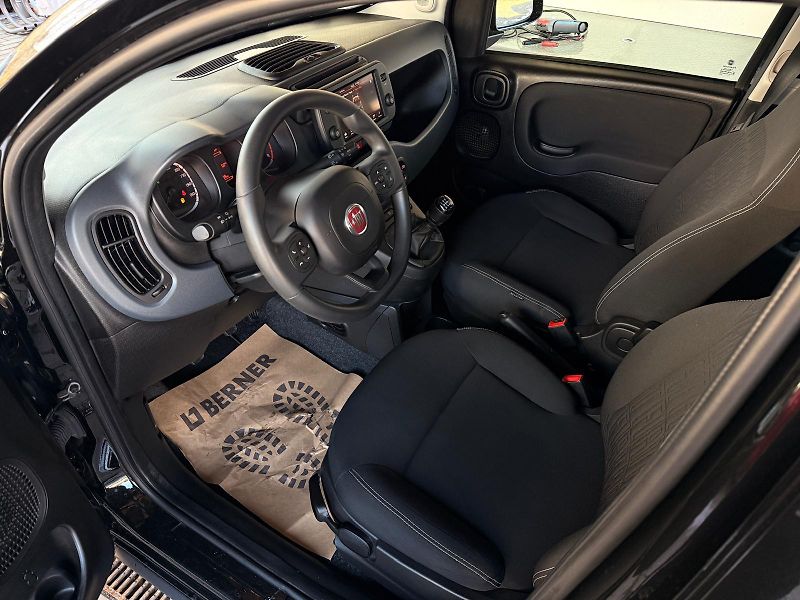 Fiat Panda 1.0 CROSS 1.0 HYBRID 70CV MAN - fotka 13 z 23