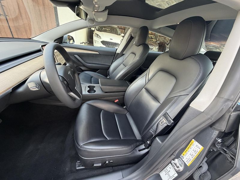 Tesla Model 3 (2022) SR+60,LFP-6L, SOH 96% - fotka 6 z 14