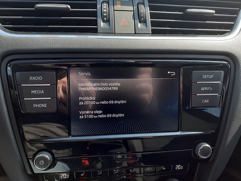 Škoda Octavia (2018) 1.0 TSi Ambiente - fotka 14 z 31