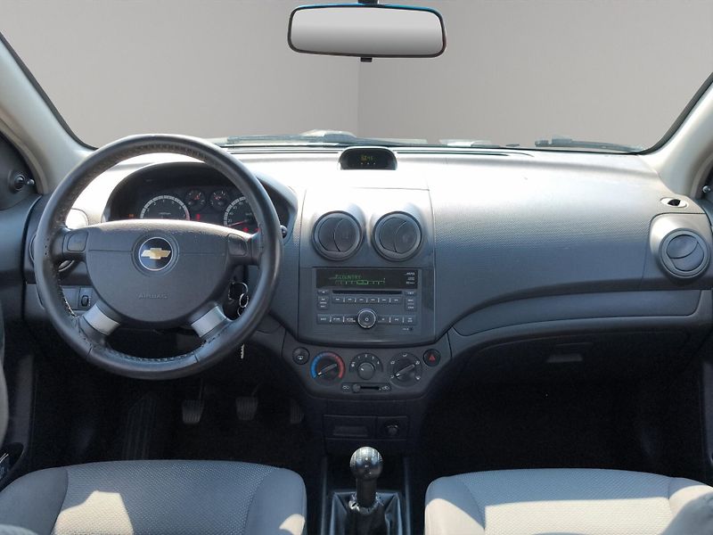 Chevrolet Aveo (2008) Sedan 1.2i 53kW - fotka 9 z 19