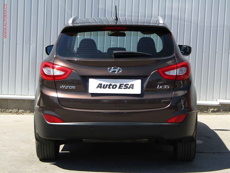 Hyundai ix35 (2014) 1.6 GDi, ČR, Klima - fotka 5 z 15