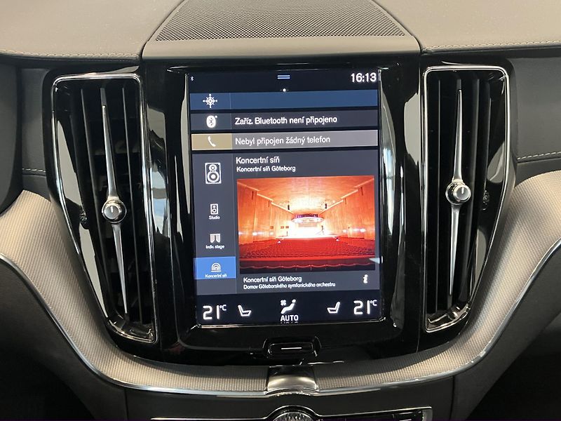 Volvo XC60 T6 AWD Drive-E Inscription AT8 - fotka 37 z 47
