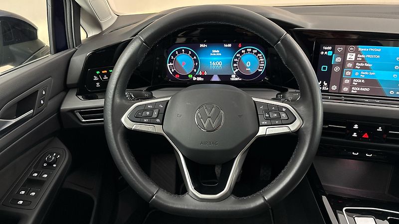 Volkswagen Golf 1.5 TSI DSG Style Variant - fotka 9 z 27