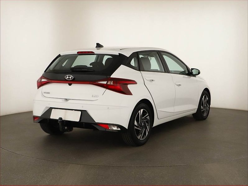 Hyundai i20 (2023) Smart 1.0 T-GDI MHEV, ČR,1.maj - fotka 5 z 14