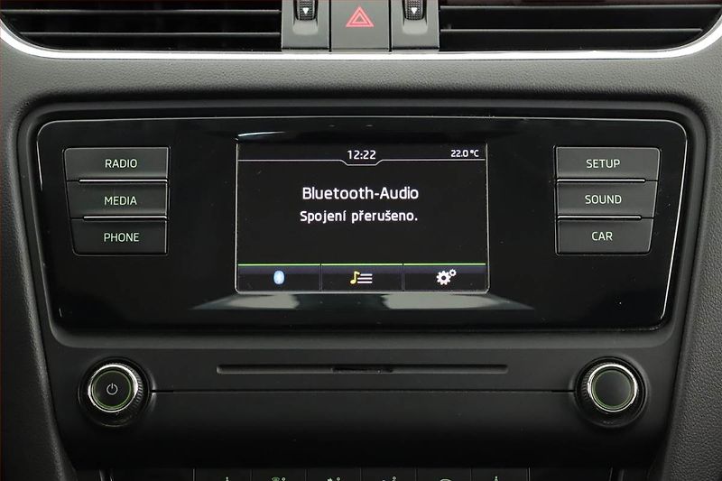 Škoda Octavia (2015) 1.6 TDI, Serv.kniha, Xenony - fotka 16 z 23