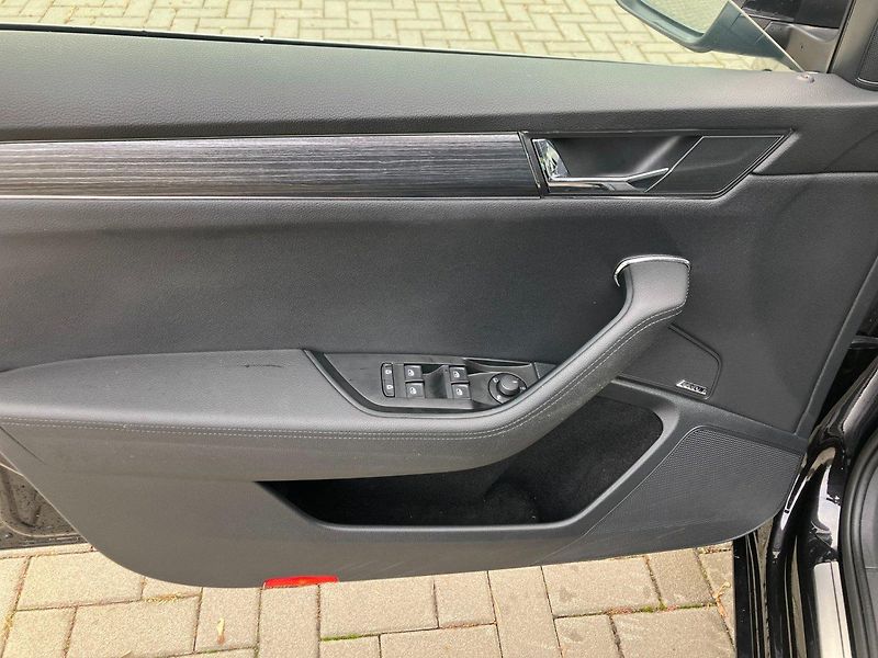 Škoda Superb (2020) 2.0TDI 147kW 4X4 DSG STYLE + - fotka 21 z 35