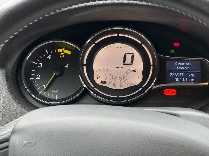 Renault Mégane (2016) 1,6 Dci 96 KW BOSE - fotka 18 z 28