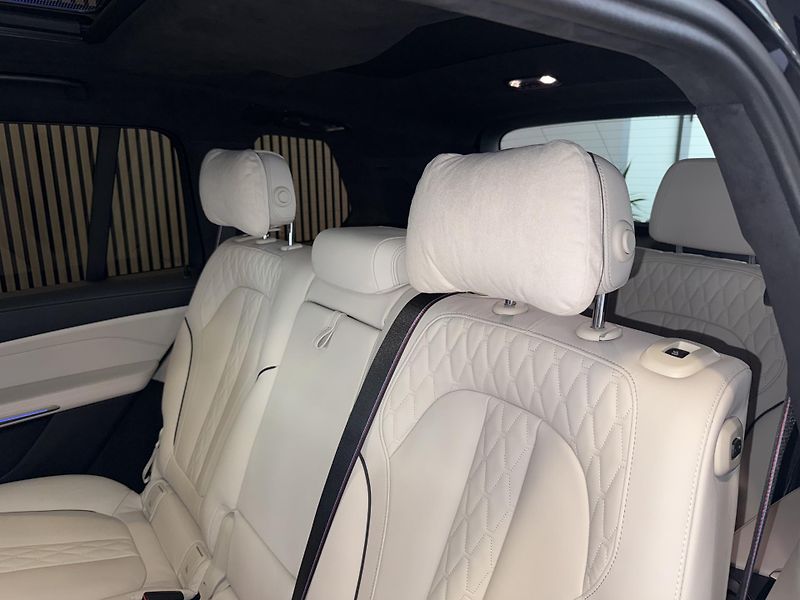 BMW X7 40d M Tažné Masáž Pano Záruka - fotka 14 z 48