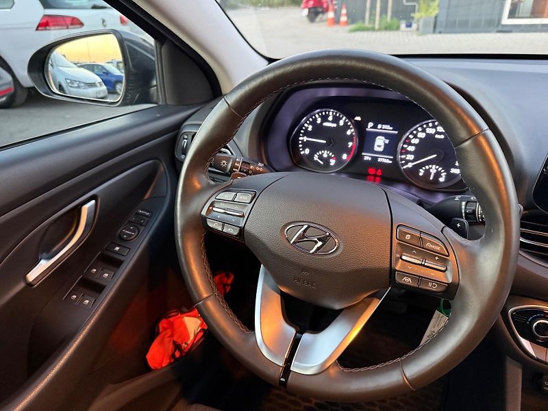 Hyundai i30 (2023) SMART 1.0TGDI 88kW CZ DPH - fotka 11 z 11