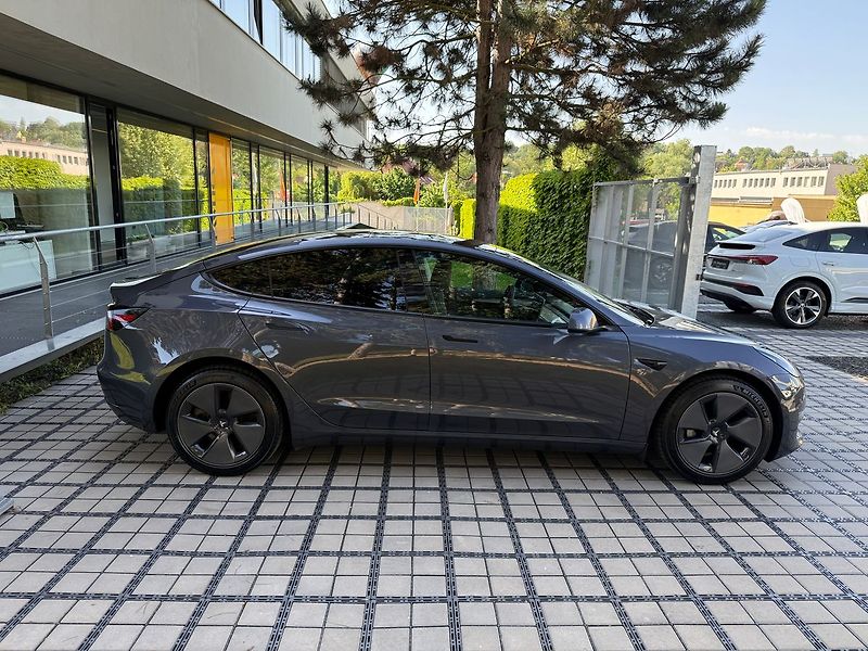 Tesla Model 3 Long Range AWD Tažné - fotka 37 z 38