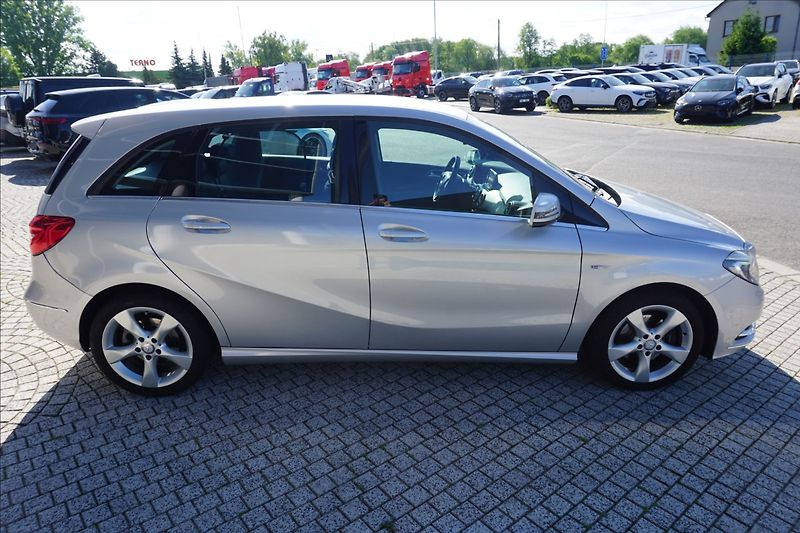Mercedes-Benz Třídy B 1,8 B 200d - fotka 4 z 18