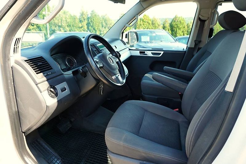 Volkswagen Multivan (2012) 2,0 BI-TDI 132 kW - fotka 25 z 42