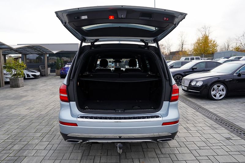 Mercedes-Benz GLS 350d 4Matic, ČR, 7 míst - fotka 11 z 50