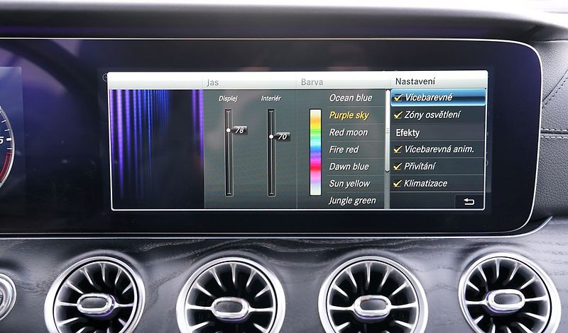 Mercedes-Benz Třídy E E 300d AMG Avantgarde/245 PS - fotka 32 z 34