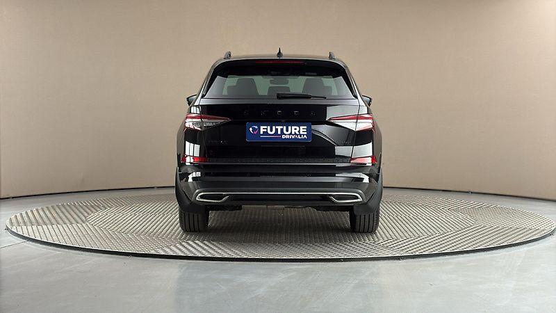 Škoda Kodiaq 2.0 TDI DSG 4x4 Sportline - fotka 5 z 32