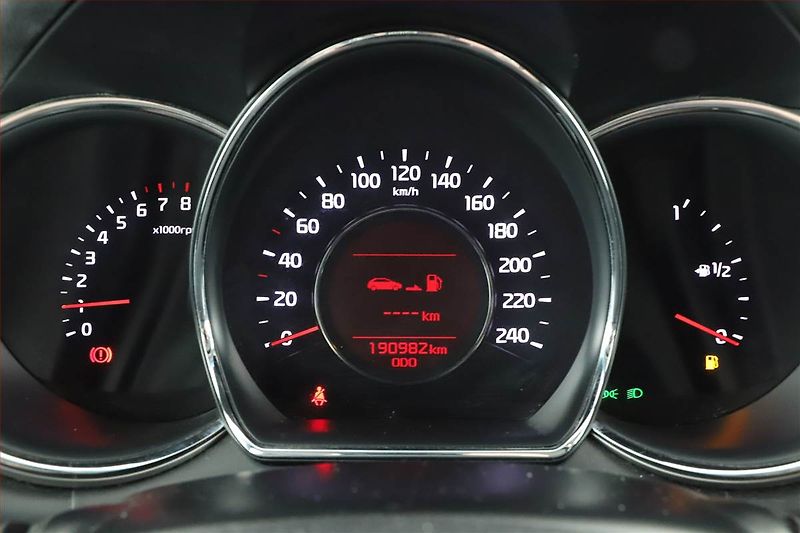 Kia Ceed (2014) 1.6 GDI, ČR,1.maj, Serv.kniha - fotka 8 z 14