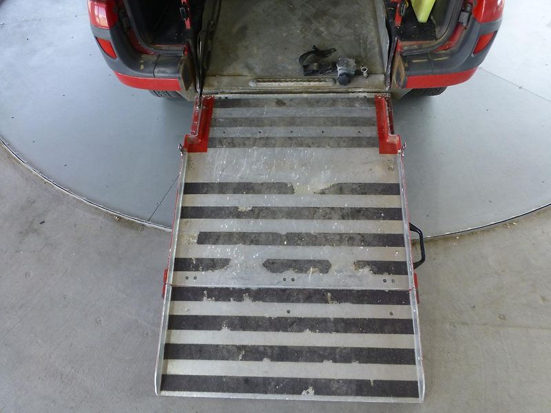 Renault Kangoo (2006) 1,2i*KLIMA**RAMPA NA VOZÍK!!!! - fotka 21 z 22