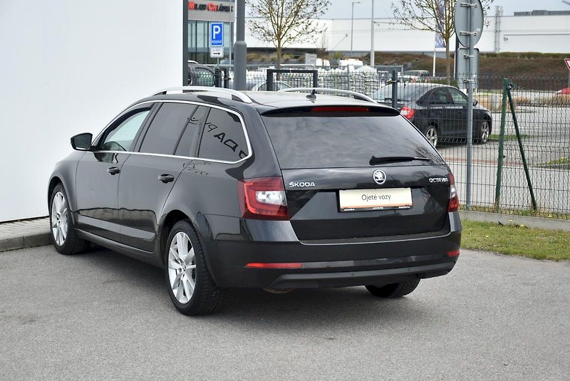 Škoda Octavia (2019) Combi Style 2.0 TDI 110kW DSG - fotka 11 z 34