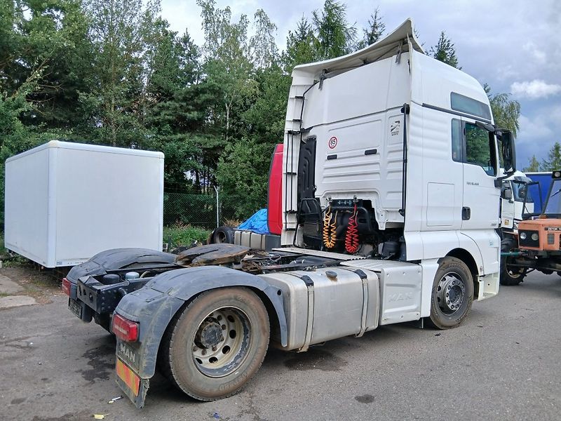 MAN TGX18.460 XXL EURO 6 POŠKOZENÝ - fotka 5 z 19
