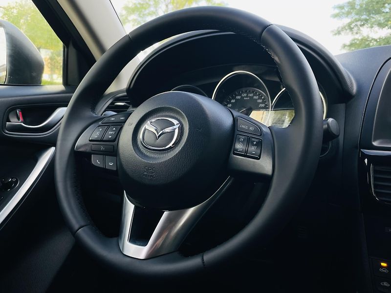 Mazda CX-5 2.0i MANUÁL 4x4 1MAJITEL TAŽNÉ - fotka 34 z 40