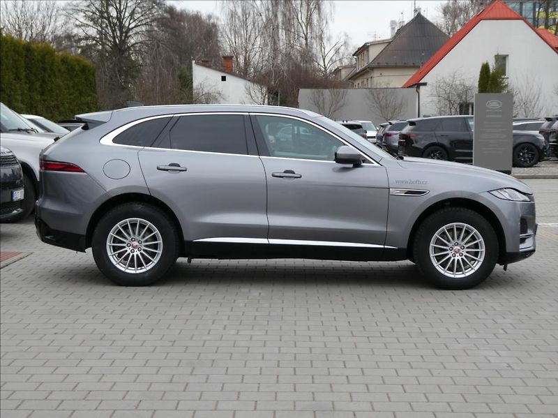 Jaguar F-Pace 2,0 P250 SE 1Maj, ČR DPH - fotka 6 z 38