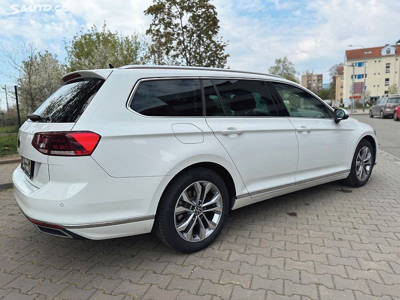 Volkswagen Passat 1.5TSi 110kW DSG ČR - fotka 7 z 28