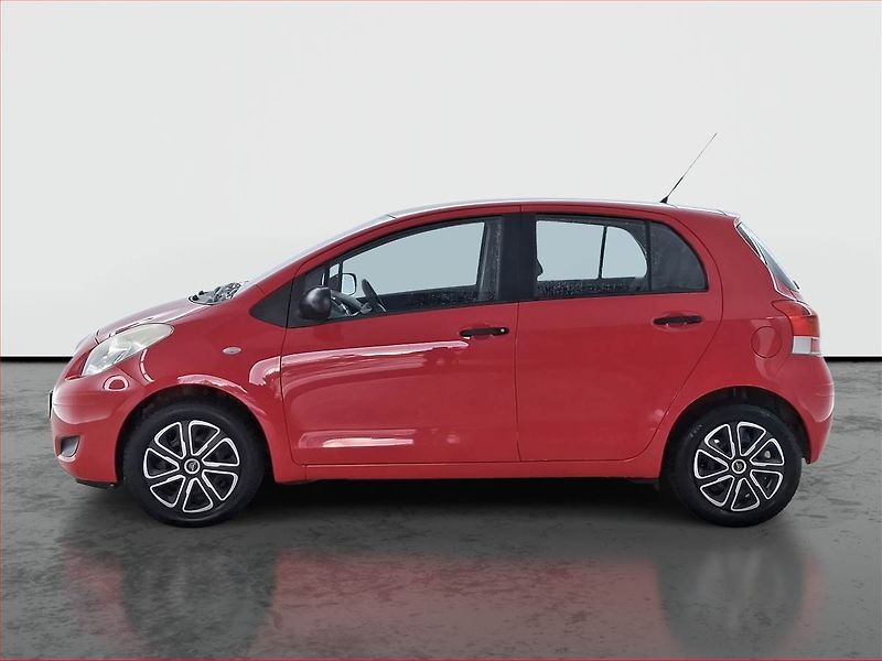Toyota Yaris (2009) 1.0 VVT-i - fotka 3 z 17