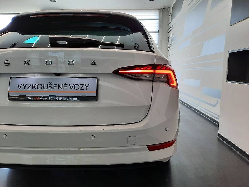 Škoda Octavia (2022) Combi Style Plus 2.0 TDI (110k - fotka 32 z 33