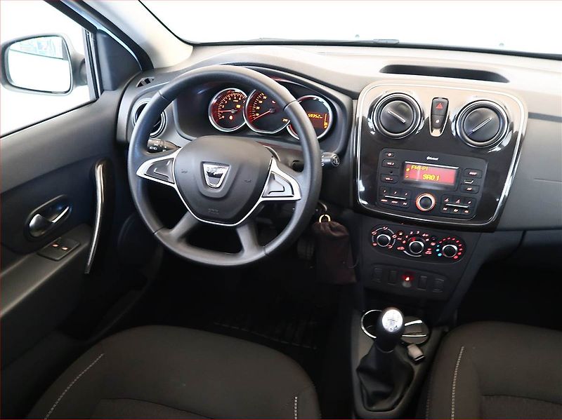 Dacia Sandero (2018) 1.0 SCe, Park. senzory - fotka 7 z 13